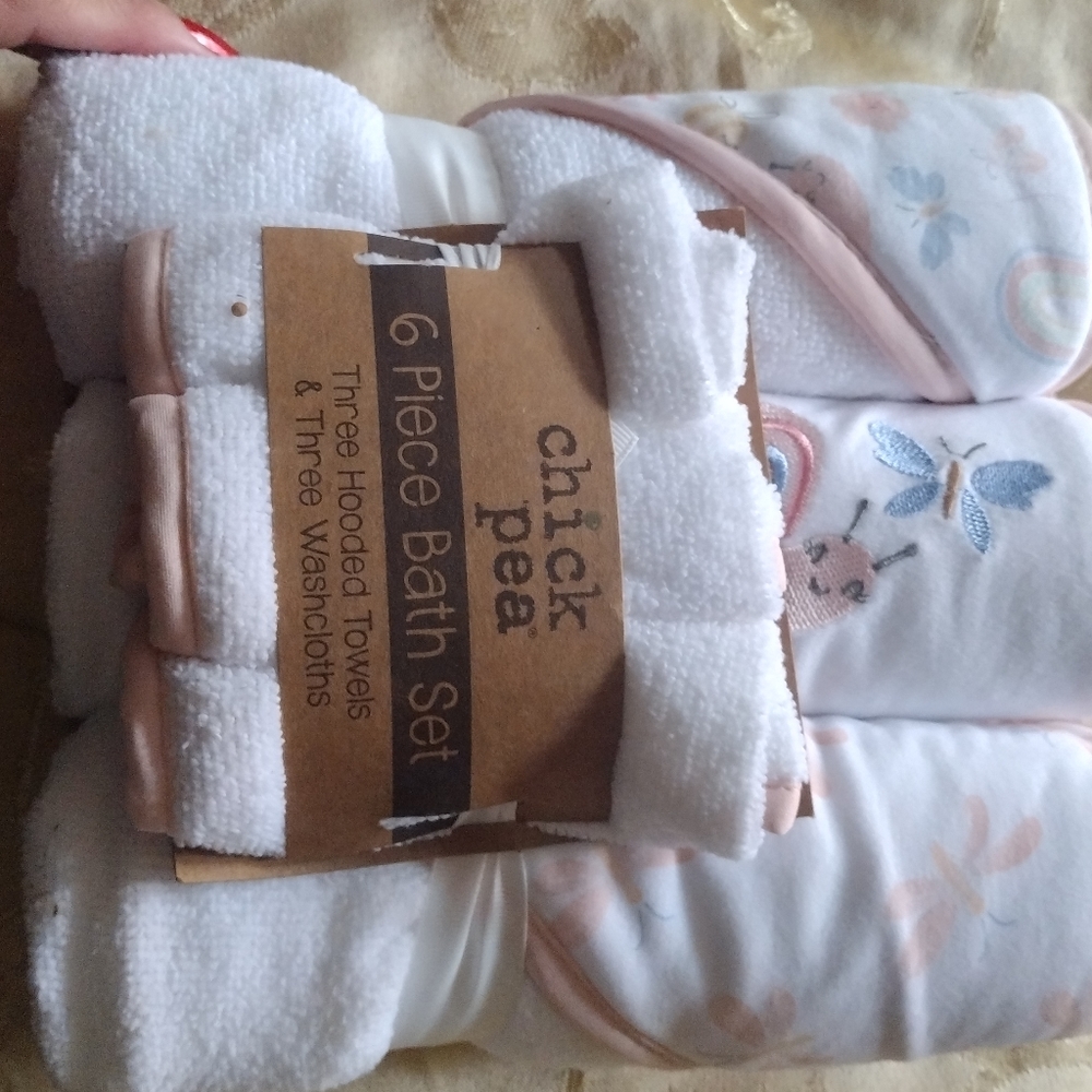 Brand new 6pc bath set